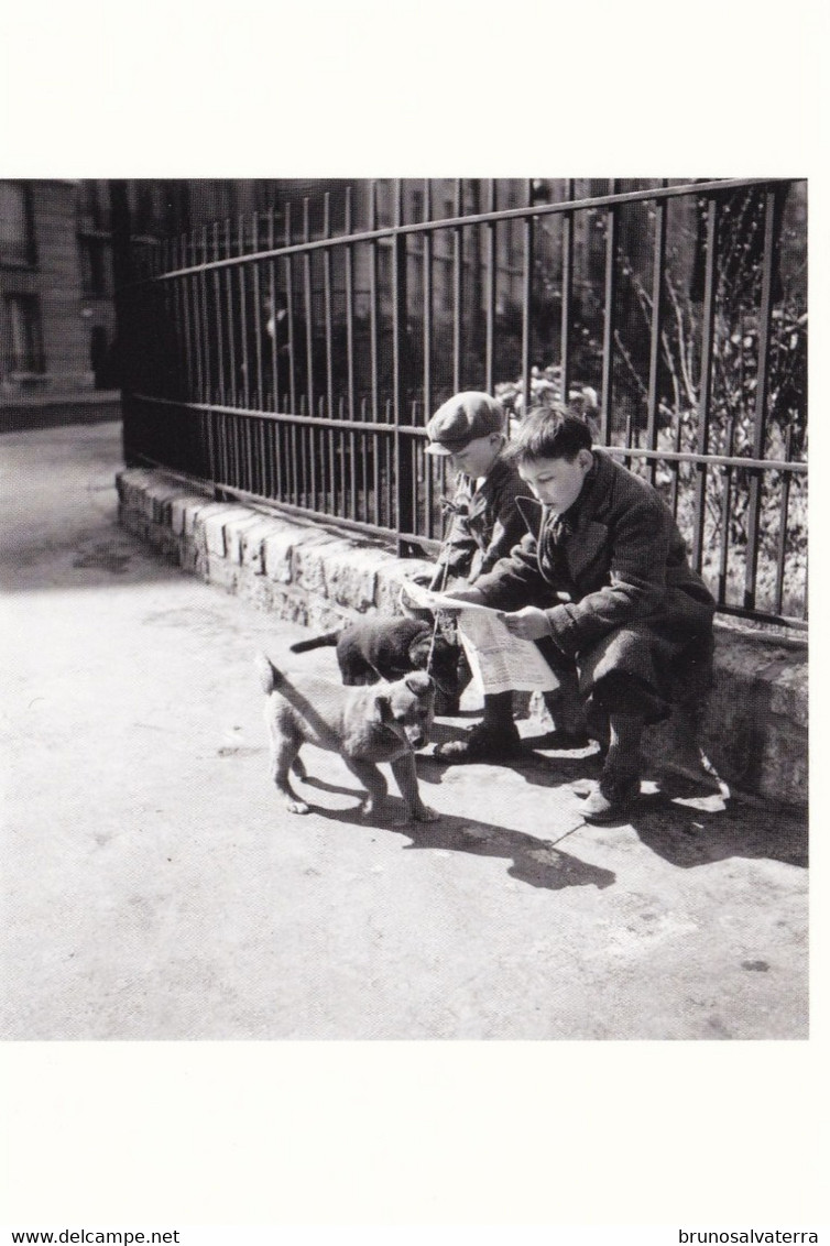 ROBERT DOISNEAU - Paris 1932 - Doisneau