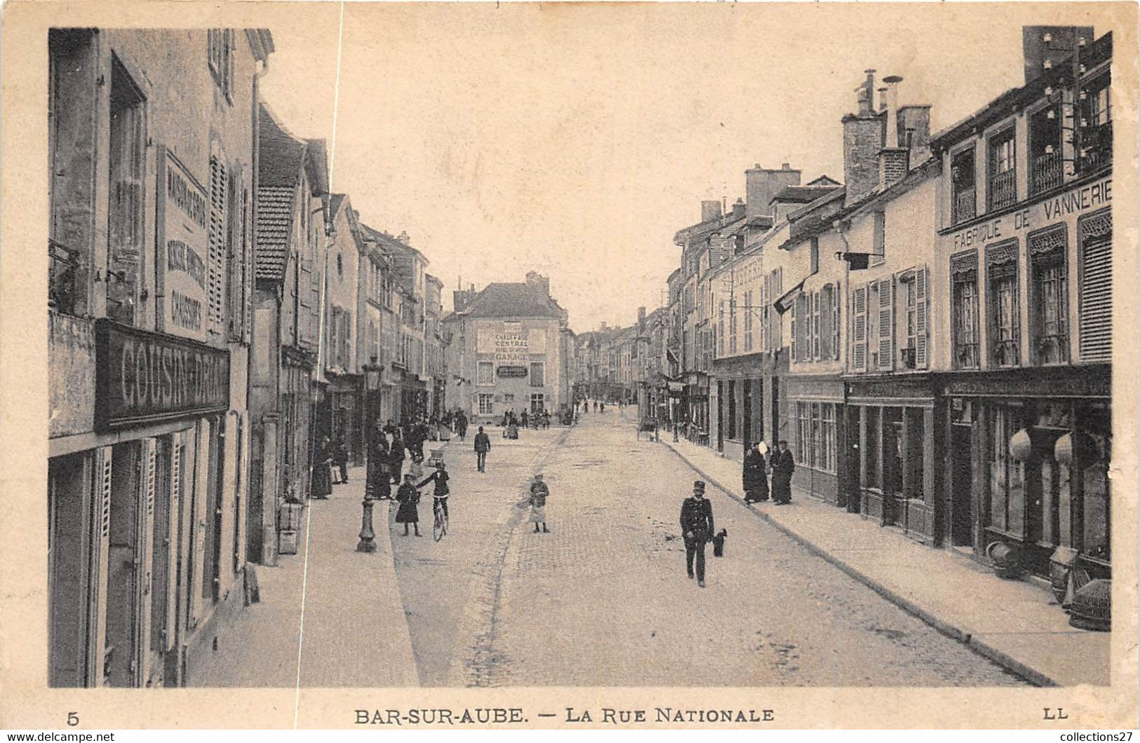 10-BAR-SUR-AUBE- LA RUE NATIONALE - Bar-sur-Aube