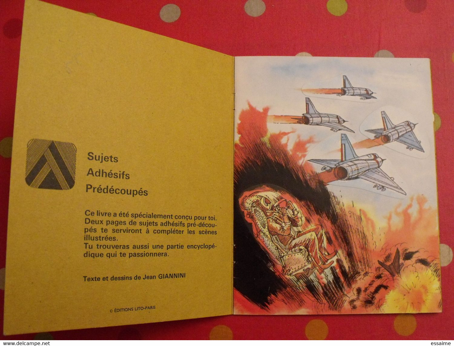 Album D'images Collées Lito-Paris. Les Avions. Complet. 1976 - Disney