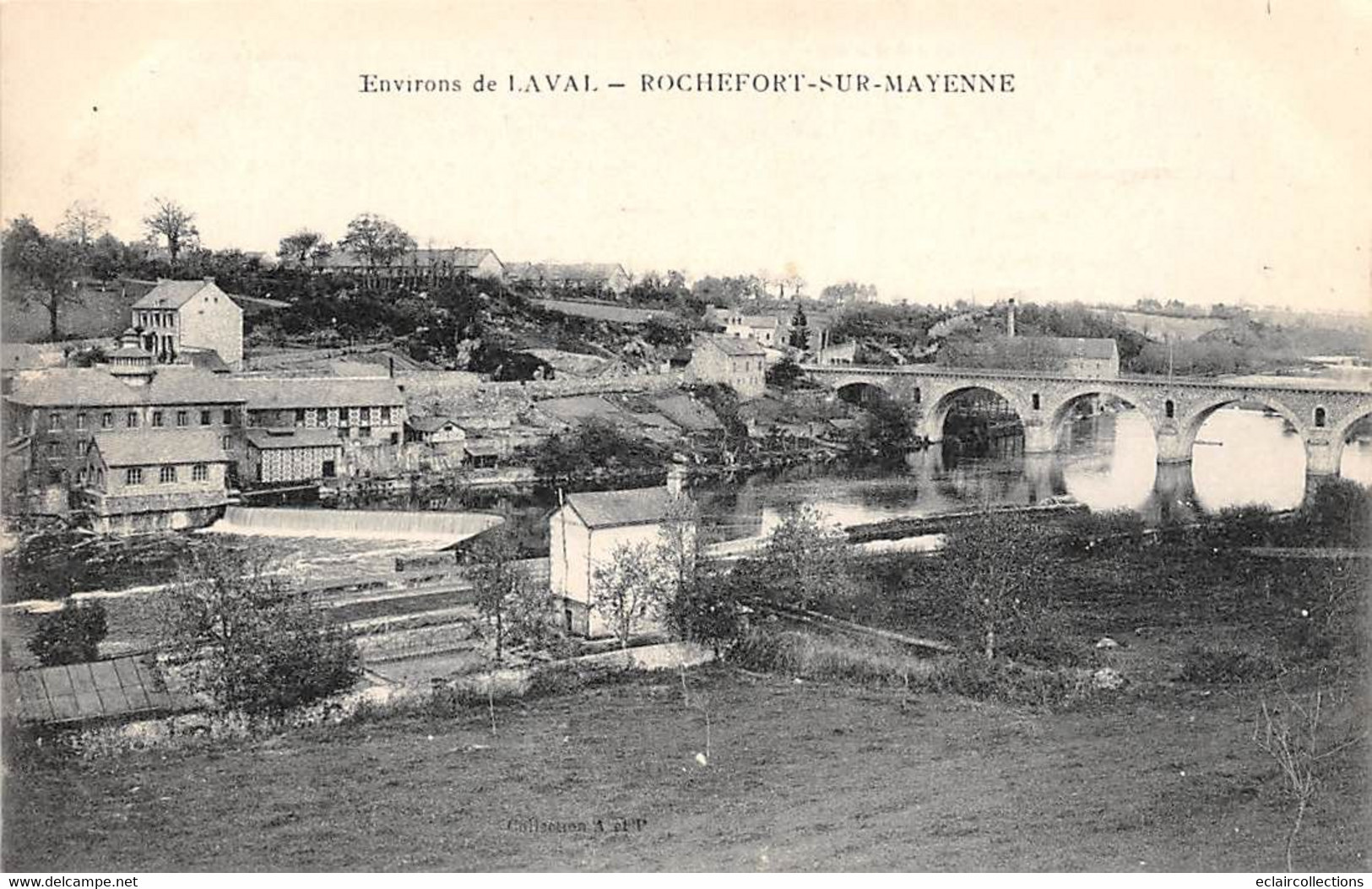 Rochefort Sur Mayenne         53        Une Vue Sur Le Village Et La Rivière       ( Voir Scan) - Autres & Non Classés