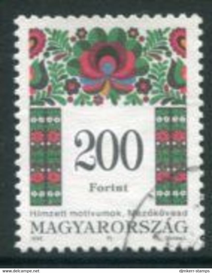 HUNGARY 1998 Folk Motif 200 Ft.  Used.  Michel 4518 - Oblitérés