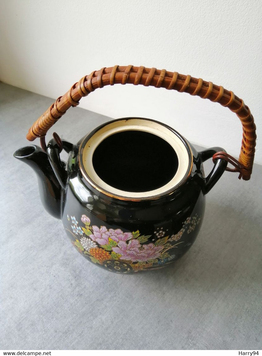 Théière Chinoise En Céramique Décor Floral - Teapots