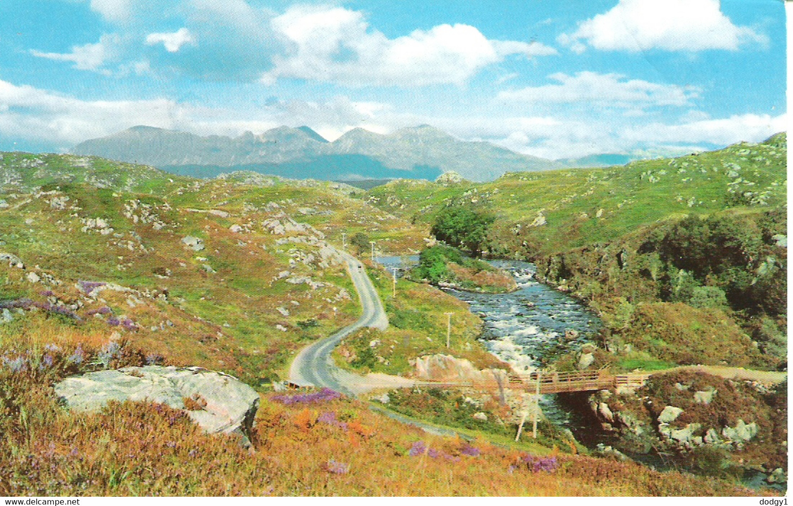 THE RIVER INVER, LOCHINVER, SCOTLAND. USED POSTCARD Fa5 - Sutherland