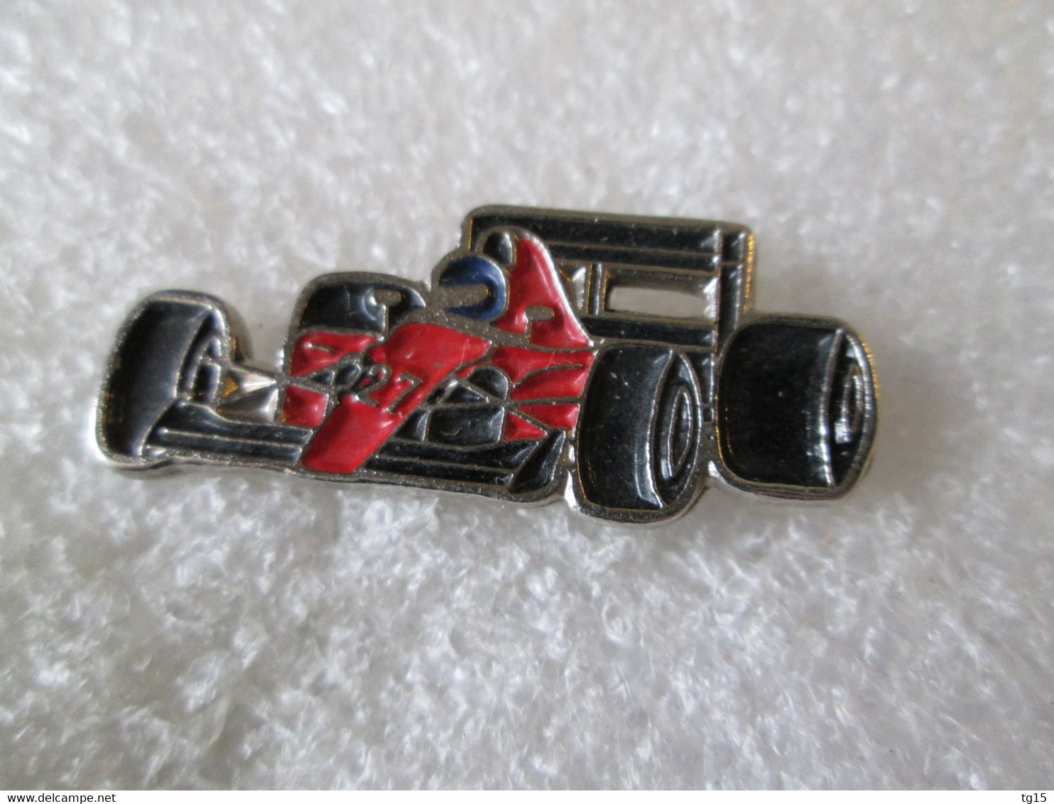 PIN'S    FERRARI   FORMULE 1 - Ferrari