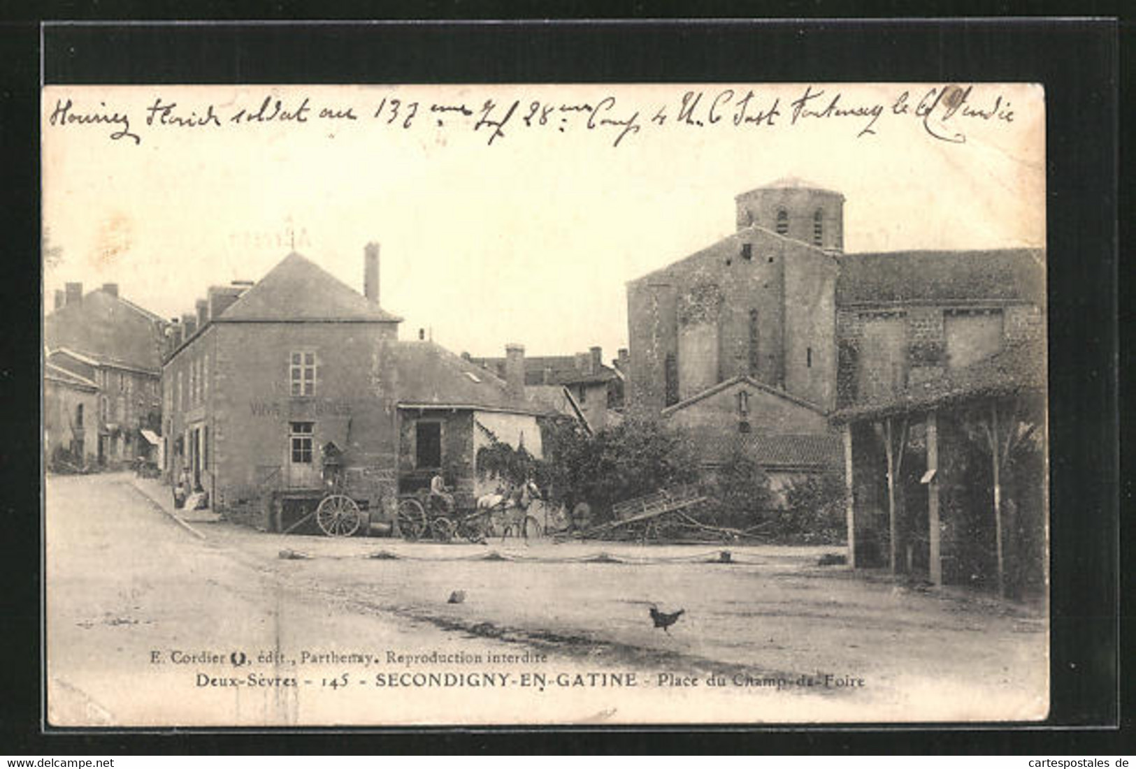 CPA Secondigny-en-Gatine, Place Du Champ-de-Foire - Secondigny