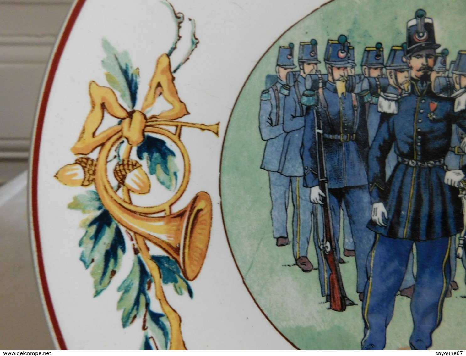 Assiette Décorative Sarreguemines Lorach Mulhouse Troupe De Militaires Officier 1920/1950 - Sarreguemines (FRA)