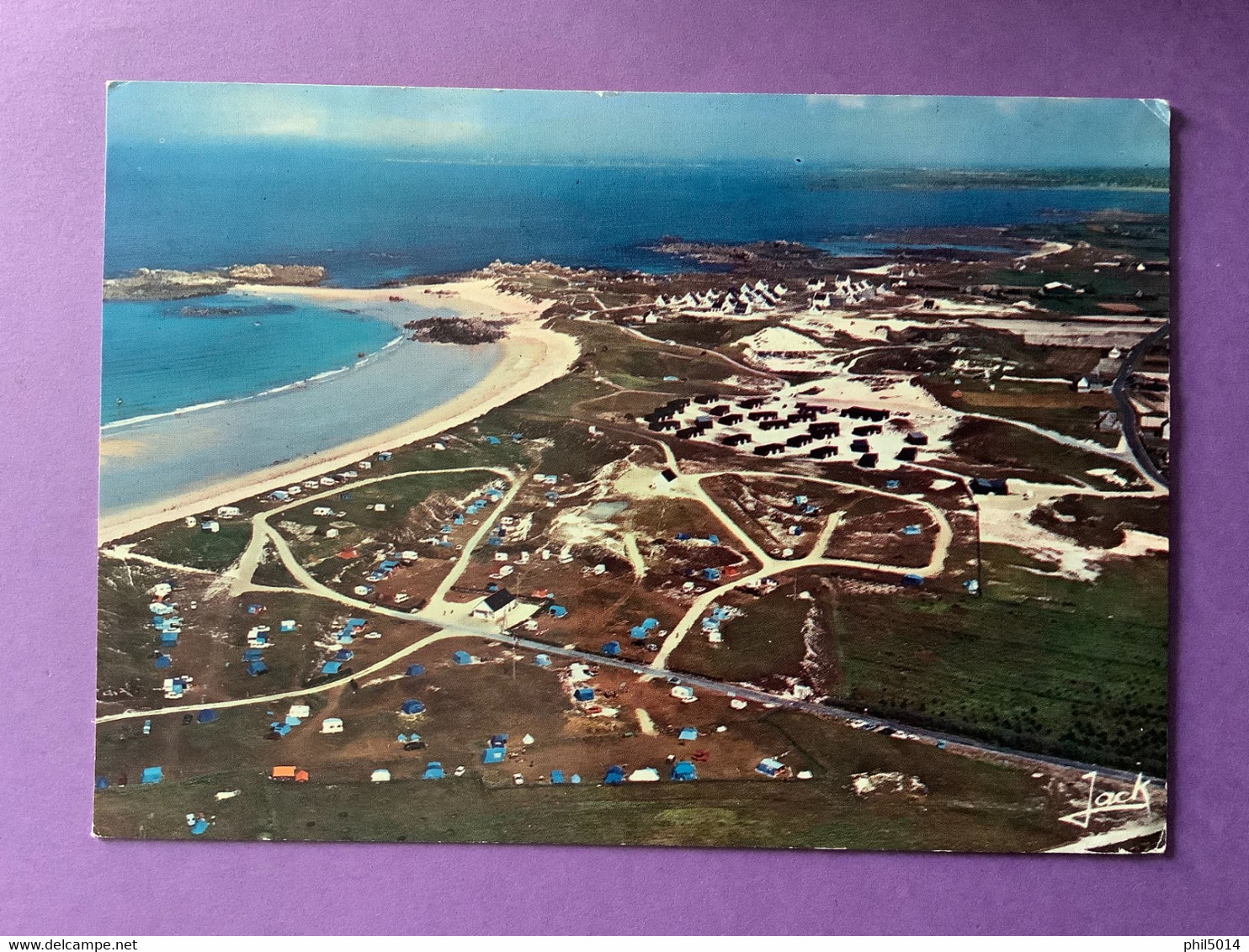 29    CPSM   CLEDER   La Plage Des Amiets  Terrain De Camping Bon état - Cléder