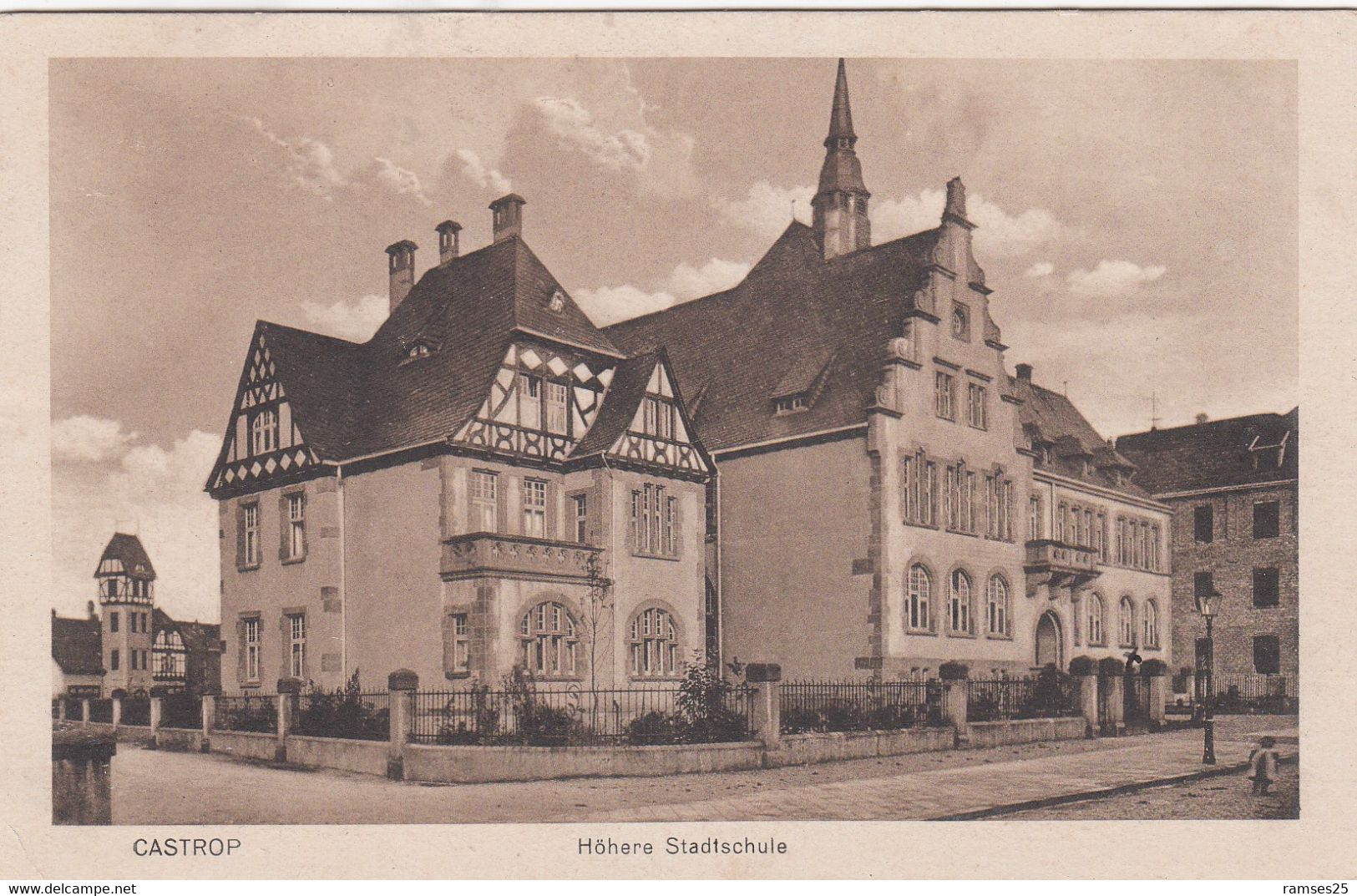 (186)  CPA  Castrop  Hohere  Stadtschule  (Bon état) - Castrop-Rauxel