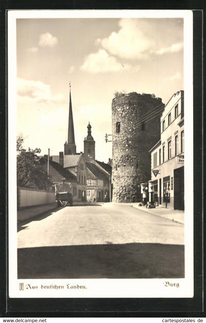 AK Burg, Berliner Strasse Mit Burgturm Im Sonnenschein - Burg