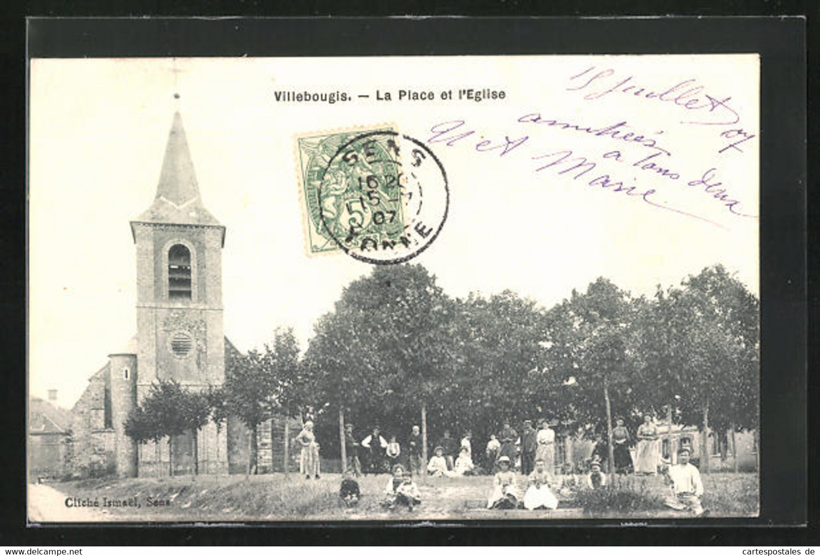 CPA Villebougis, La Place Et L`Eglise - Villebougis
