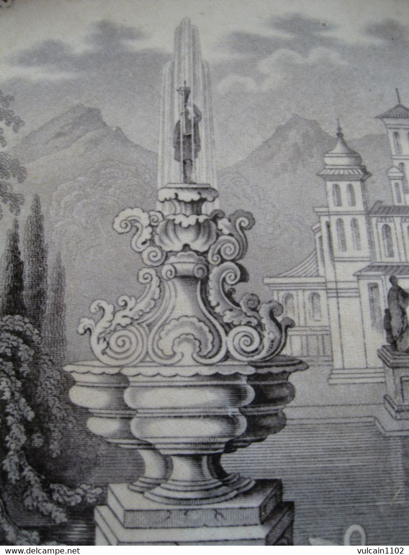 ANCIEN GRAND ET LARGE PLAT EN PORCELAINE OPAQUE THOMAS FELL & CO DECOR CASTEL CYGNES ET FONTAINE