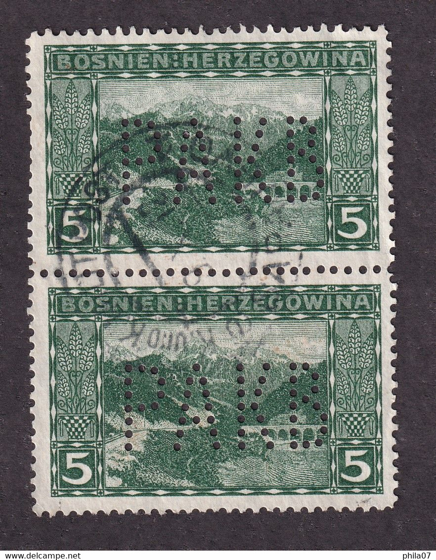 Bosnia And Herzegovina - Landscape Stamp 5 Hellera In Vertical Pair, Perforation PAKB (Privilegirte Agrar Klommerzial Ba - Bosnia And Herzegovina