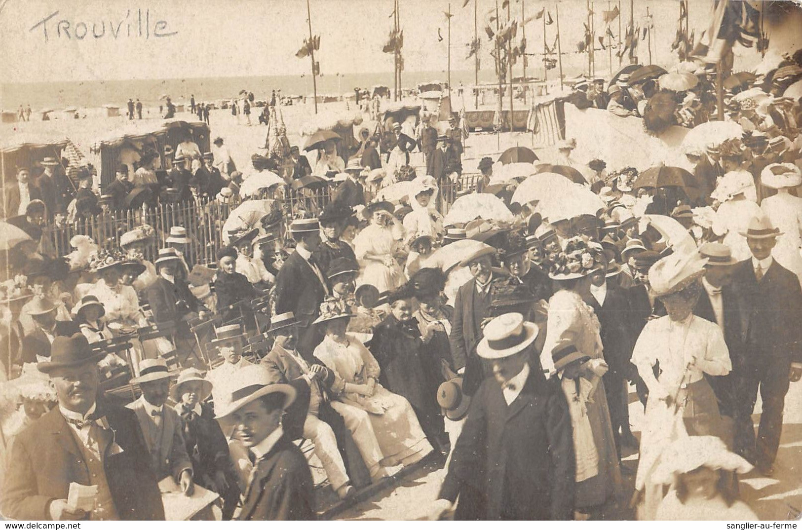 CPA 14 TROUVILLE CARTE PHOTO  (voir Verso FETE DES FLEURS - Trouville