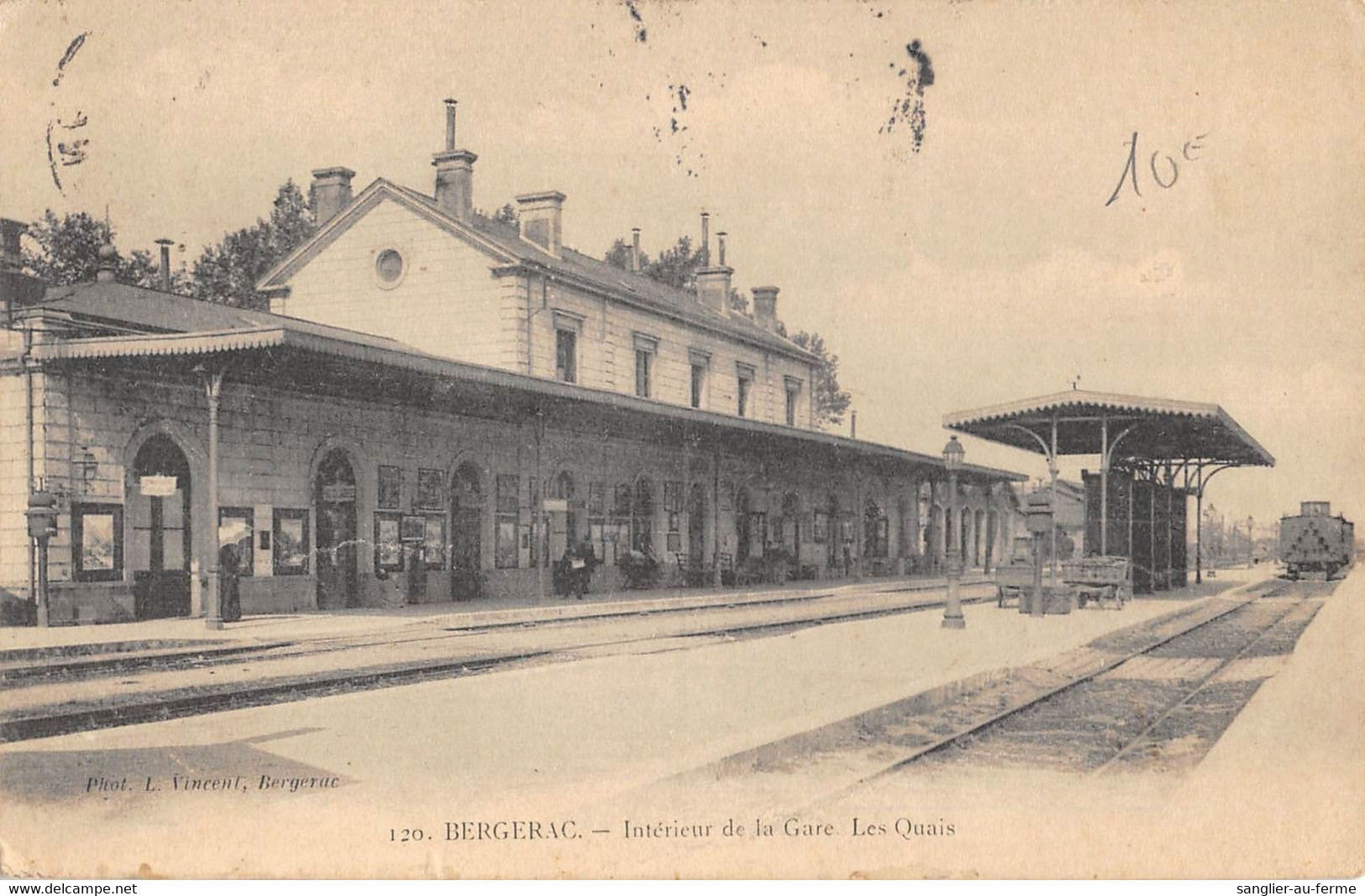 CPA 24 BERGERAC INTERIEUR DE LA GARE LES QUAIS - Bergerac