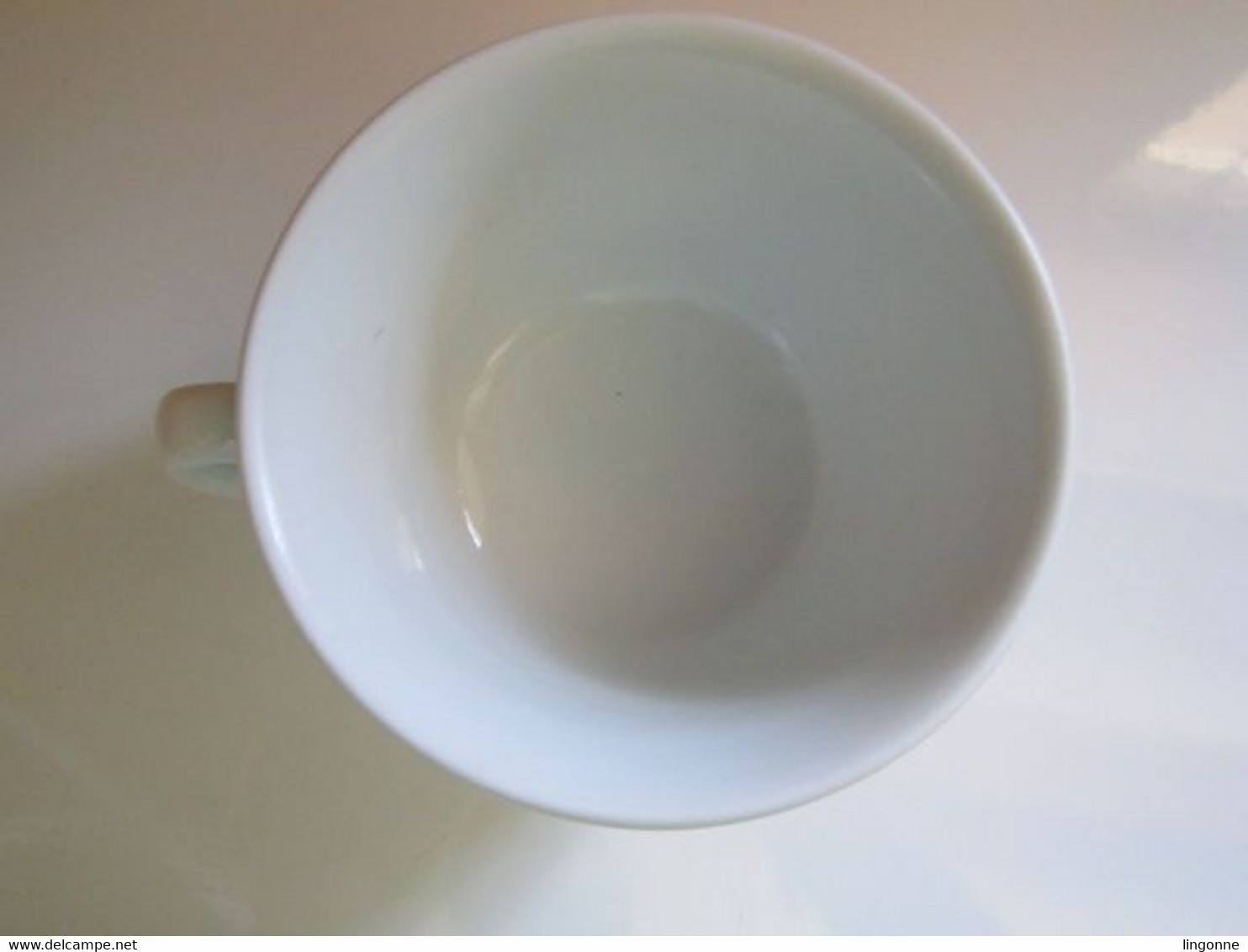 Tasse MOI J'AI UN LOOK SUPER Haut 7,5 Cm Env Poids 371 Grammes - Cups