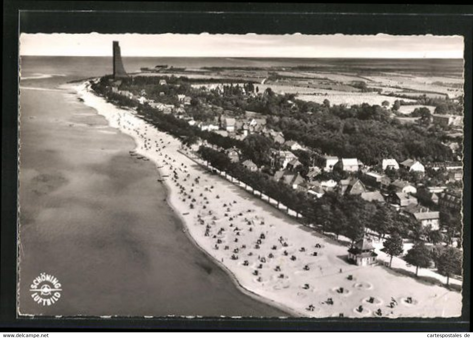 AK Laboe, Fliegeraufnahme Vom Marine-Ehrenmal Und Strand - Laboe