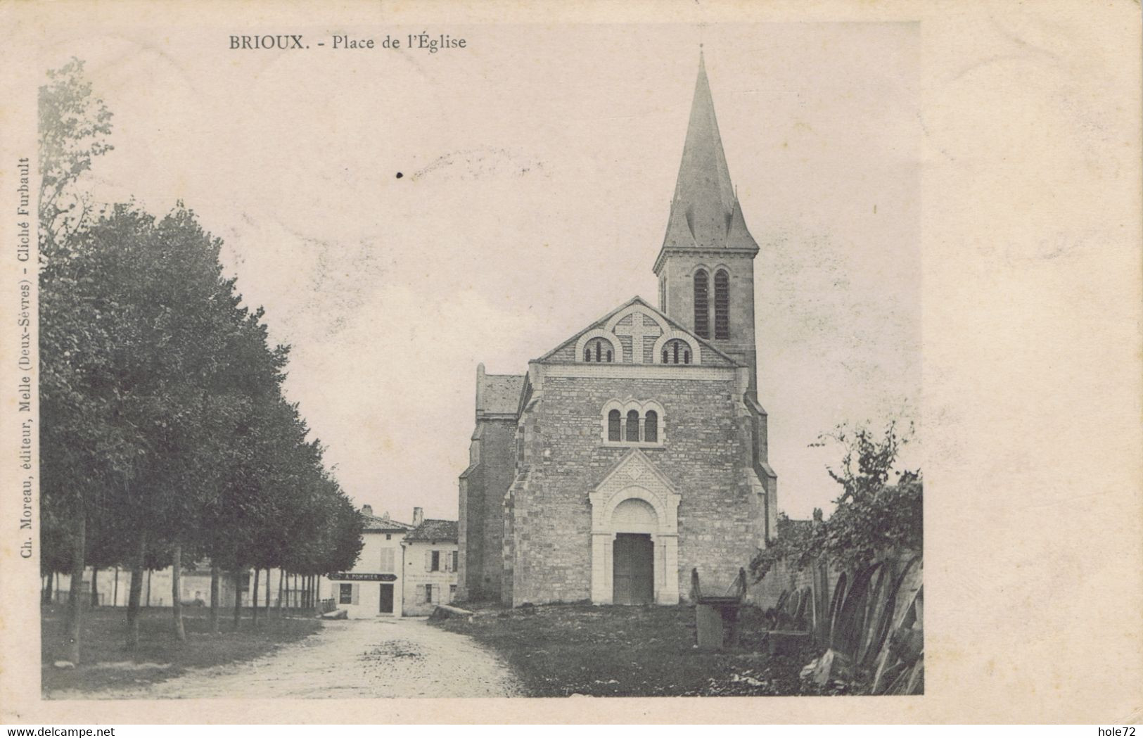 79 - Brioux Sur Boutonne (Deux-Sèvres) - Place De L'Eglise - Brioux Sur Boutonne