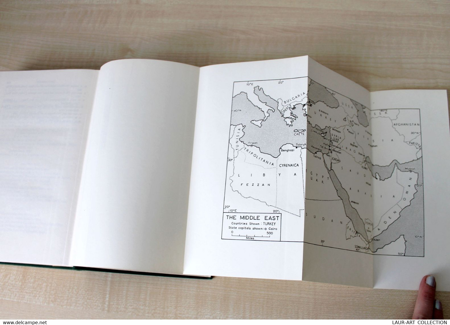 THE MIDDLE EAST A PHYSICAL,SOCIAL & REGIONAL GEOGRAPHY W.B FISHER METHUEN DUTTON         (0512.227) - Ontwikkeling