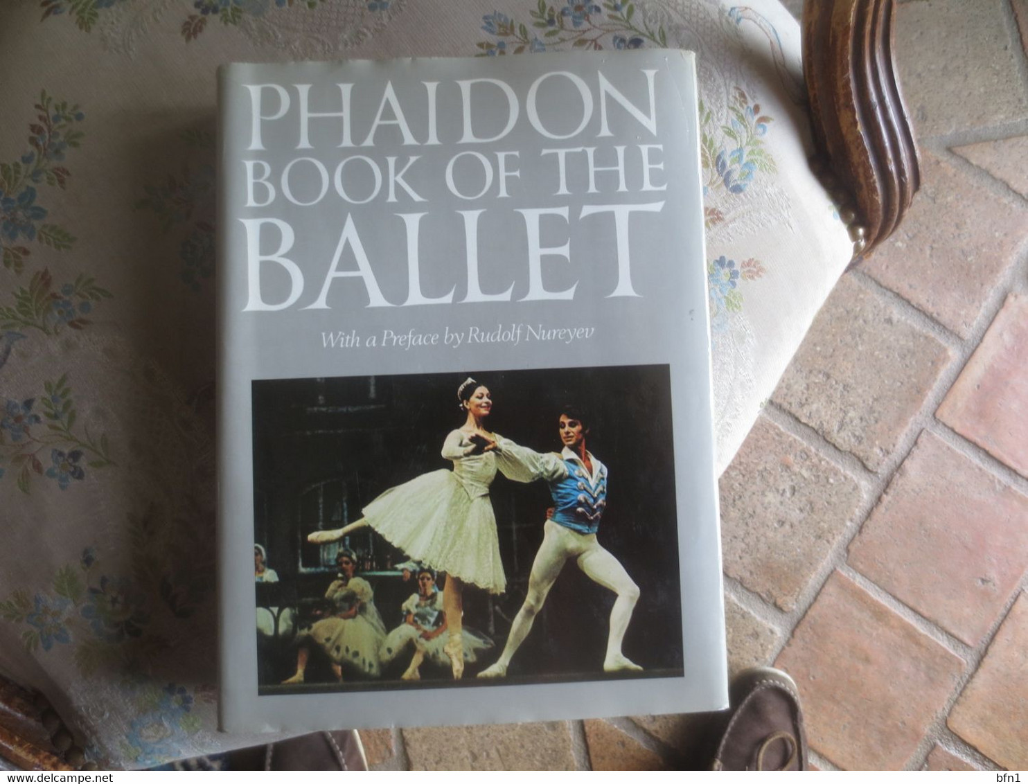 Phaidon Book Of The Ballet Hardcover – January 1, 1981 By RICCARDO MEZZANOTTE (Editor), RUDOLF NUREYEV (Preface) - Kultur