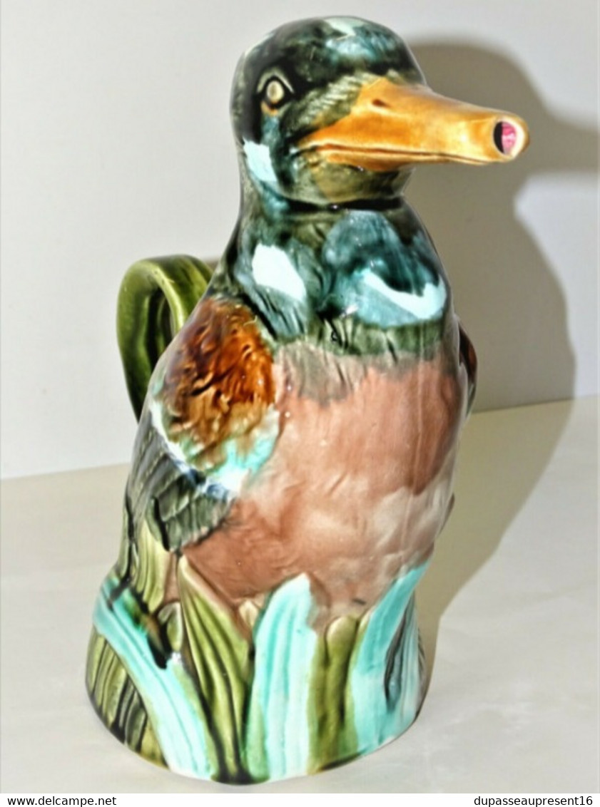 ANCIEN PICHET CANARD BARBOTINE ONNAING N° 712 COLLECTION VITRINE Déco XXe - Onnaing (FRA)