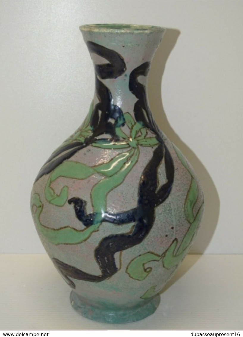 VASE ART NOUVEAU CERAMIQUE Marqué Gunnar Wennerberg Gustavsbe 1901 COLLECTION DECO XXe VITRINE - Gustavsberg (SWE)