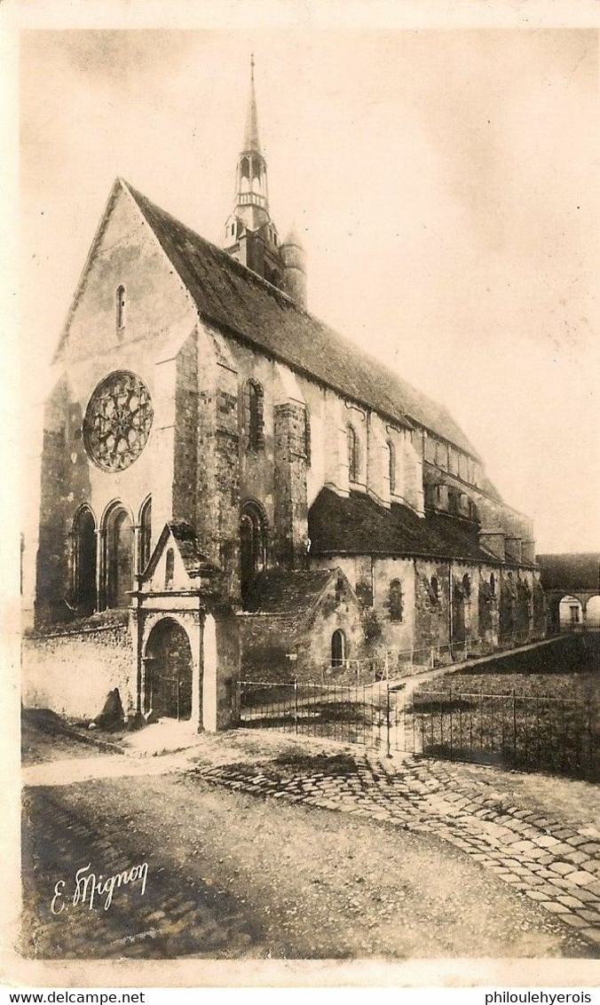 CPA 77 DONNEMARIE EN MONTOIS église 1944 - Donnemarie Dontilly