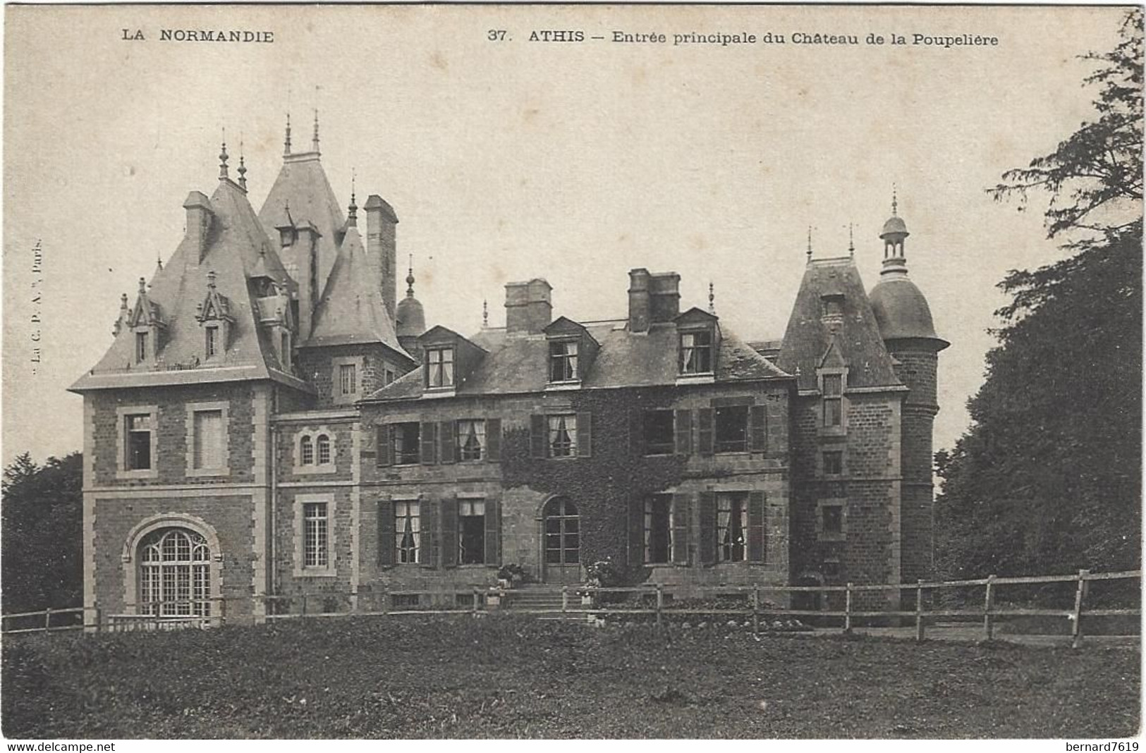 61    Athis  De L'orne     -  Entree Principale  Du Chateau De La Poupeliere - Athis De L'Orne