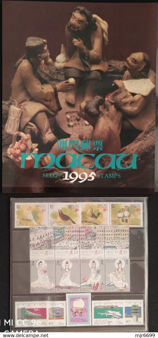 MACAU - 1995 YEAR BOOK WITH ALL STAMPS S\S, LUNAR YEAR SHEET, BOOKLTS CAT$90 EUROS +++ - Années Complètes