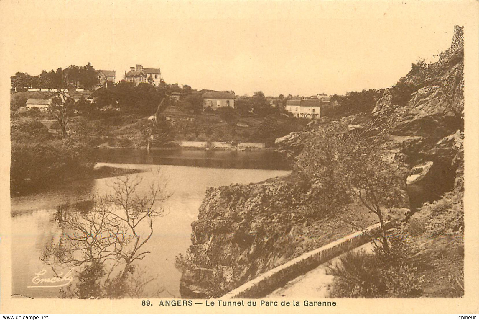 ANGERS LE TUNNEL DU PARC DE LA GARENNE - Angers