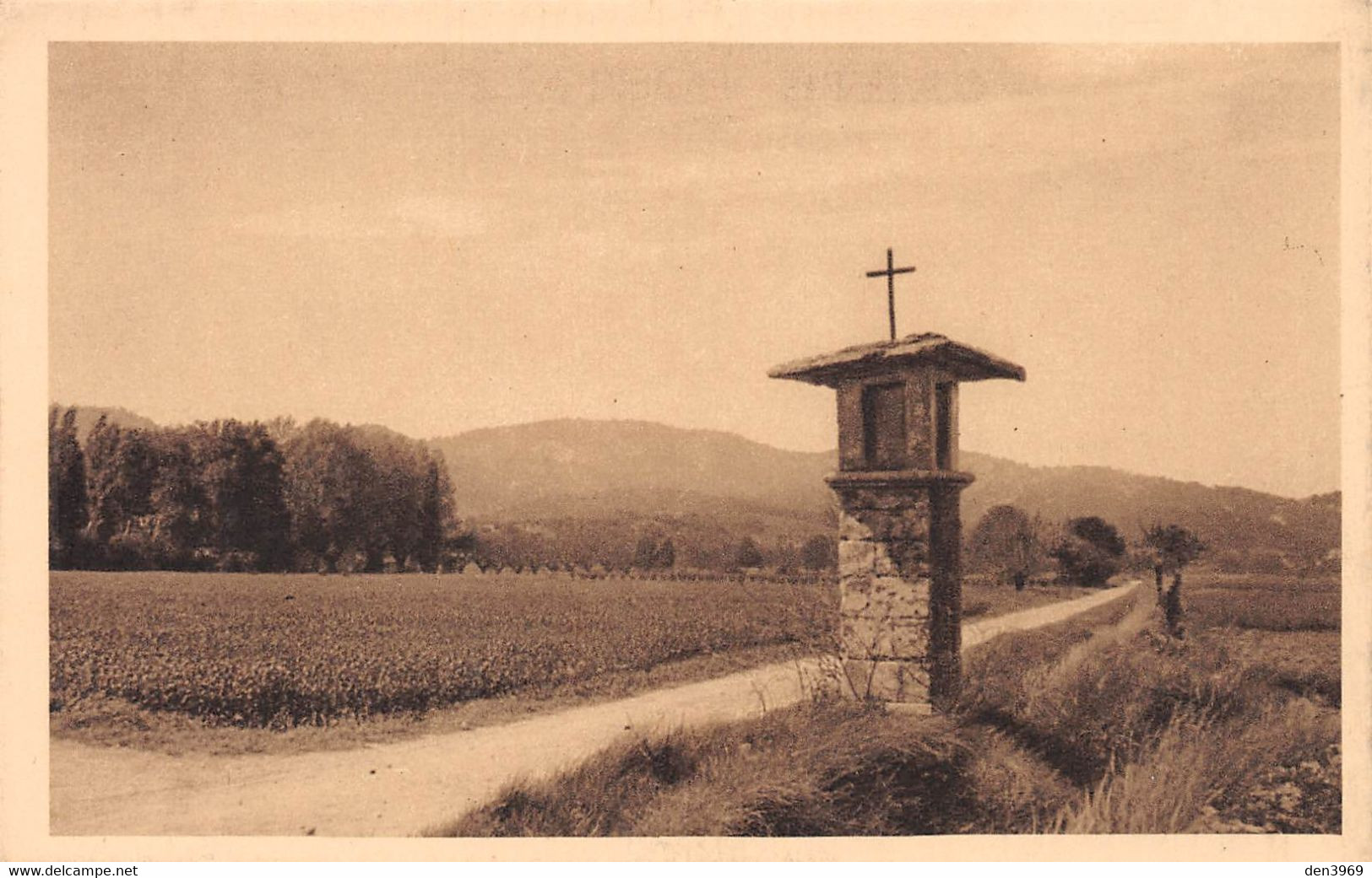 PEYROLLES - Oratoire Notre-Dame Du Plan, Quartier Du Plan - Photo Irigoin - Peyrolles