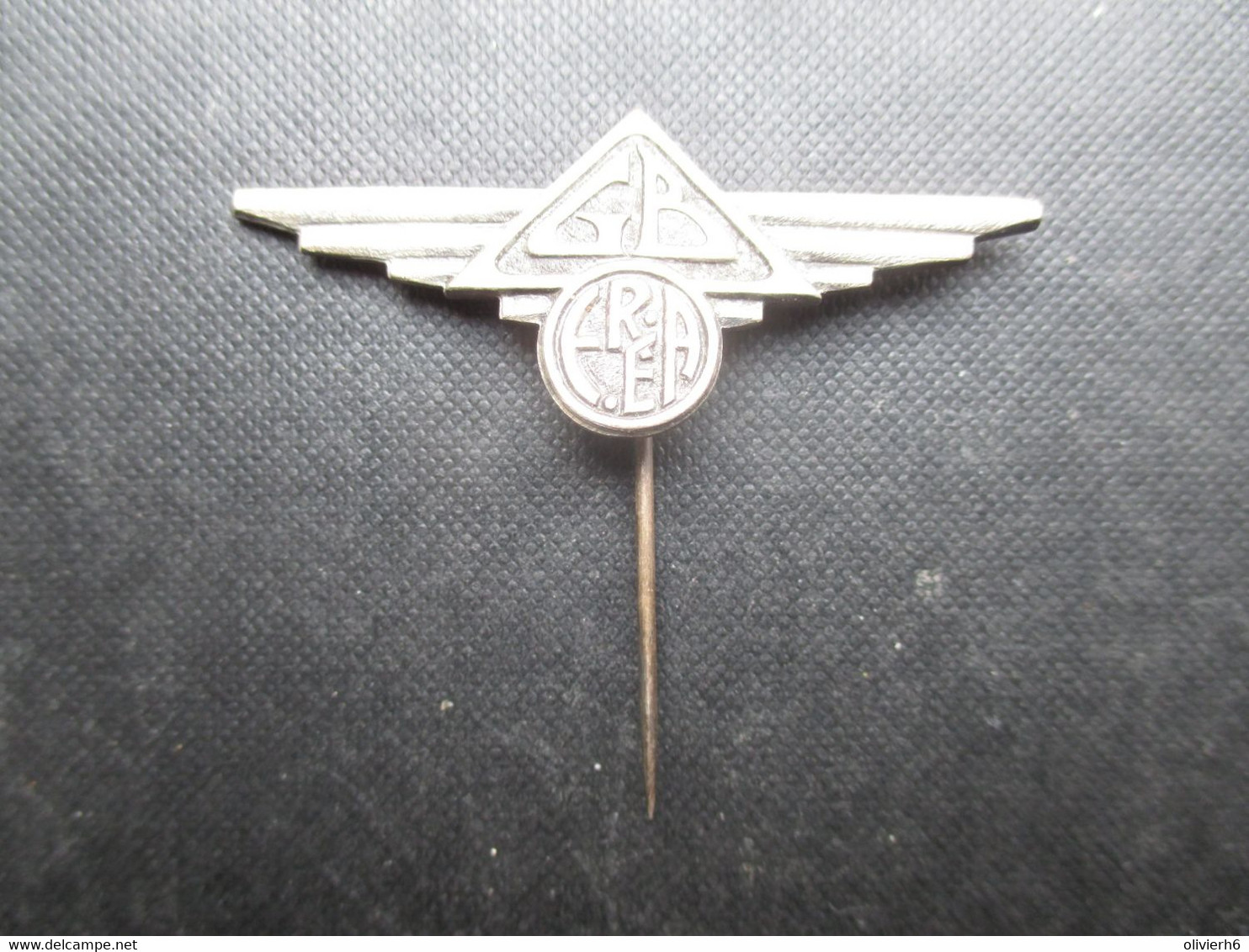 PIN'S (V2107) MILITARIA ? (3 Vues) GB E.R.E.A. ? Aile Triangle Rond - Weihnachten