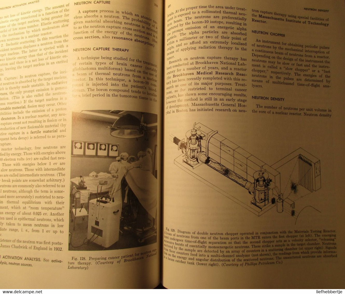 The Atomic Energy Deskbook - By John Hogerton - 1963 - Atoomenergie Atoom - Otros & Sin Clasificación