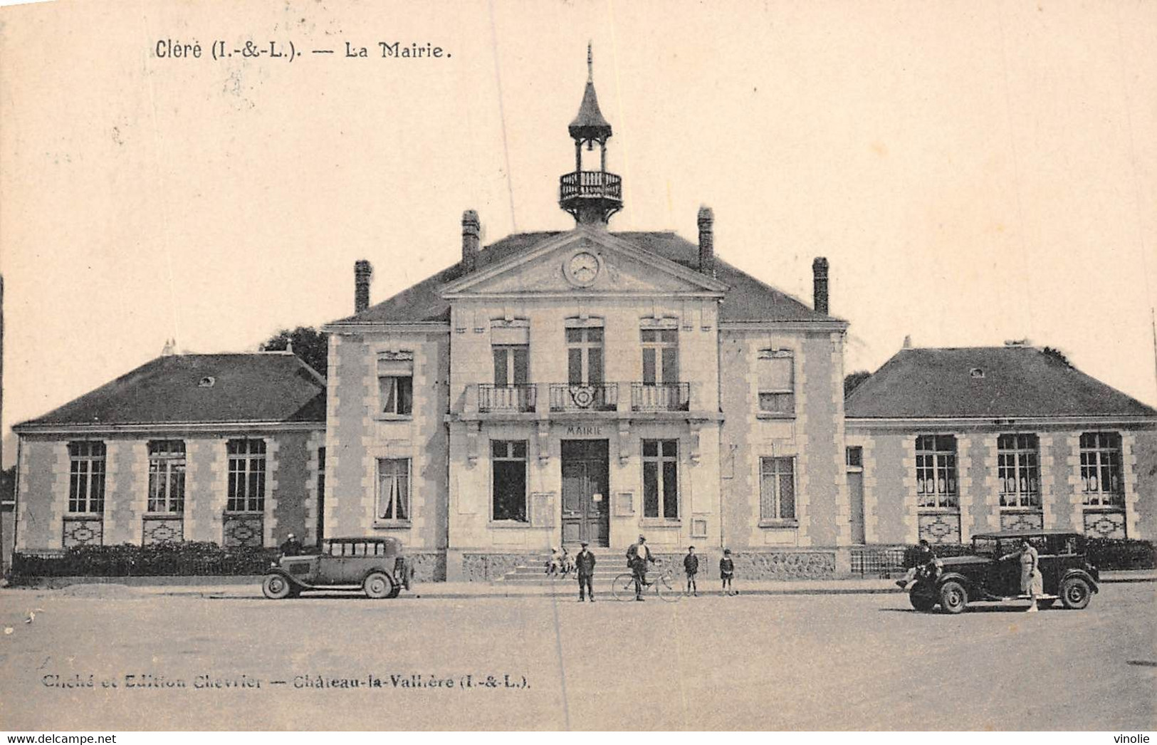 21-8806 : CLERE. MAIRIE. AUTOMOBILE. - Cléré-les-Pins