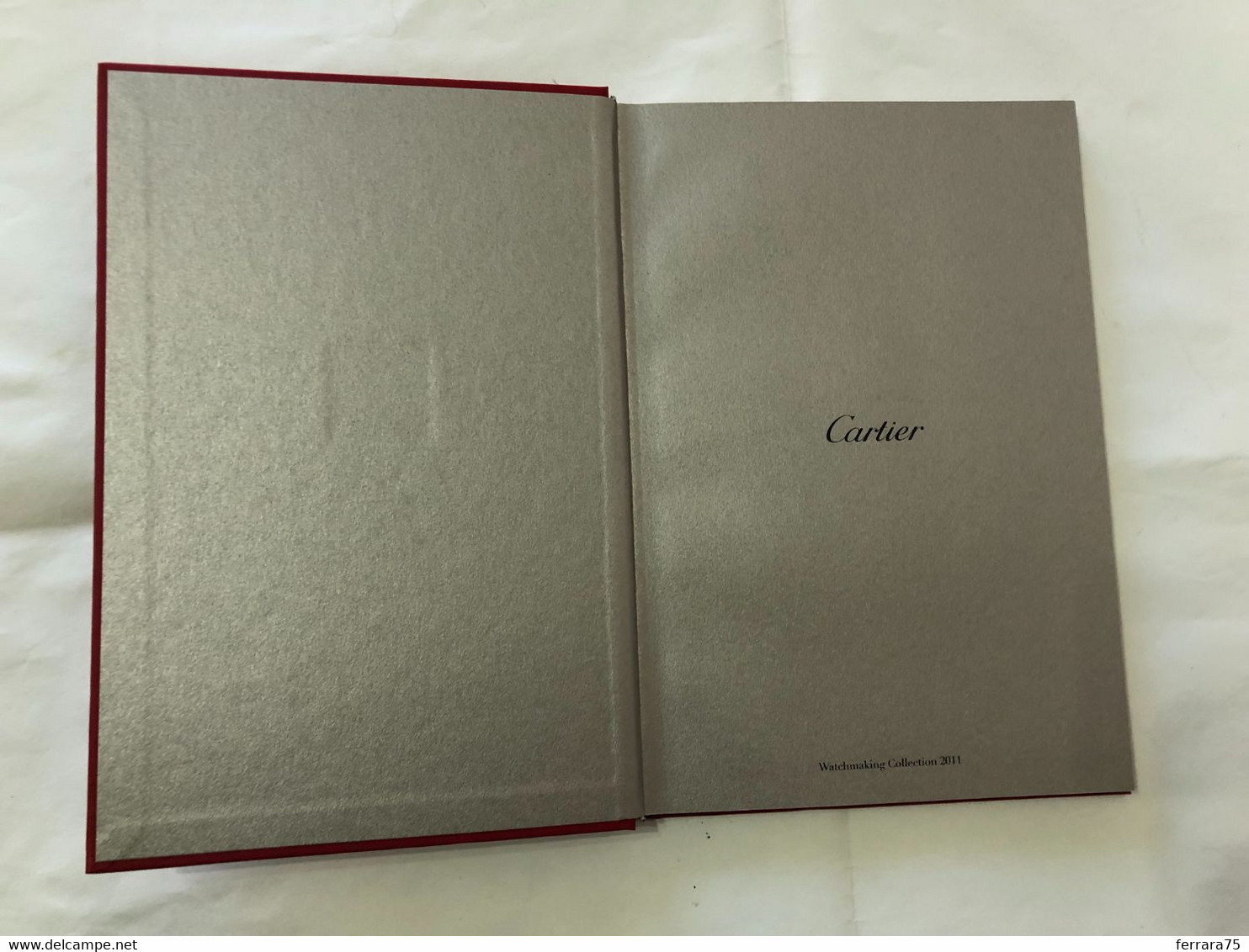 CATALOGO BROCHURE CARTIER COLLEZIONE 2011 OROLOGI PARI AL NUOVO. - A Identifier