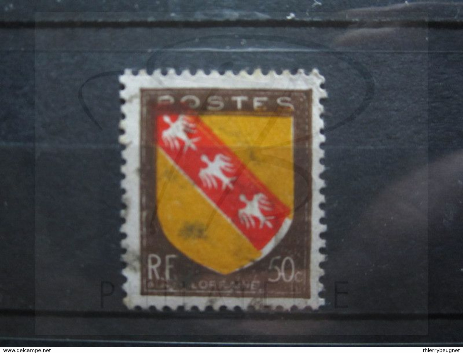 VEND BEAU TIMBRE DE FRANCE N° 757 , ROUGE DECALE !!! - Used Stamps