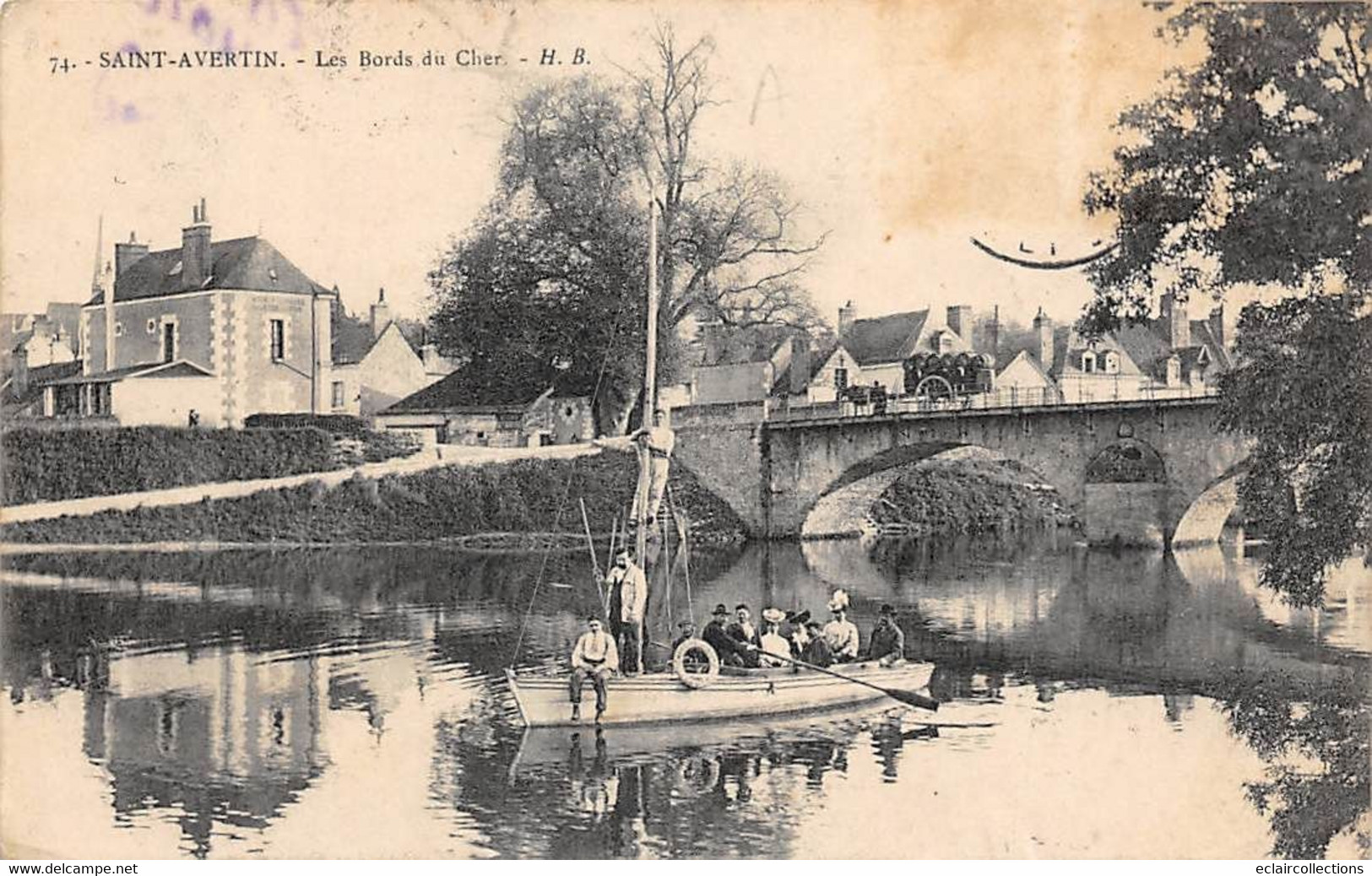 Saint-Avertin        37      Les Bords Du Cher  Personnages Dans Une Barque    N° AB 74   (voir Scan) - Saint-Avertin