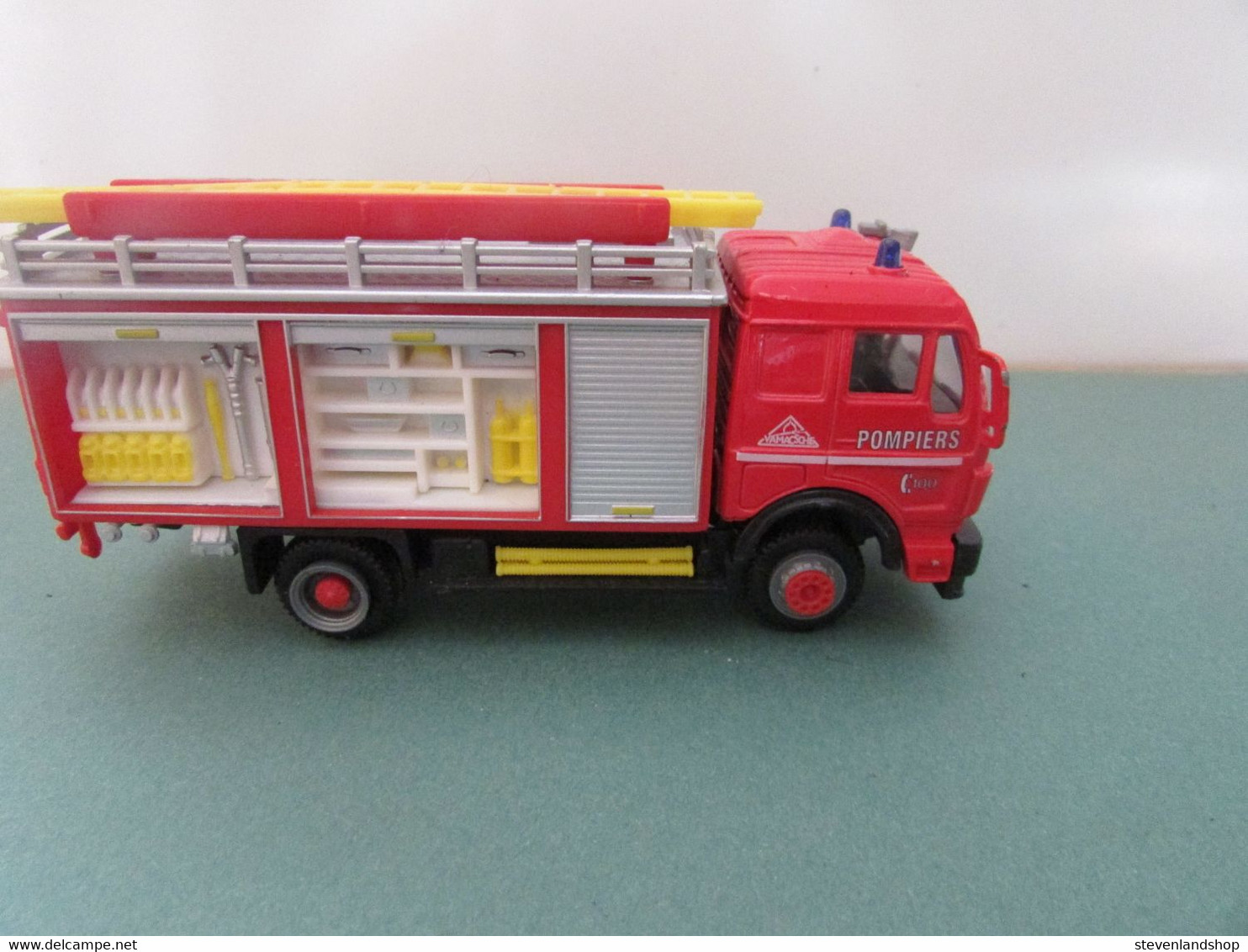 Mercedes-Benz, Brandweer, Pompiers - Escala 1:76