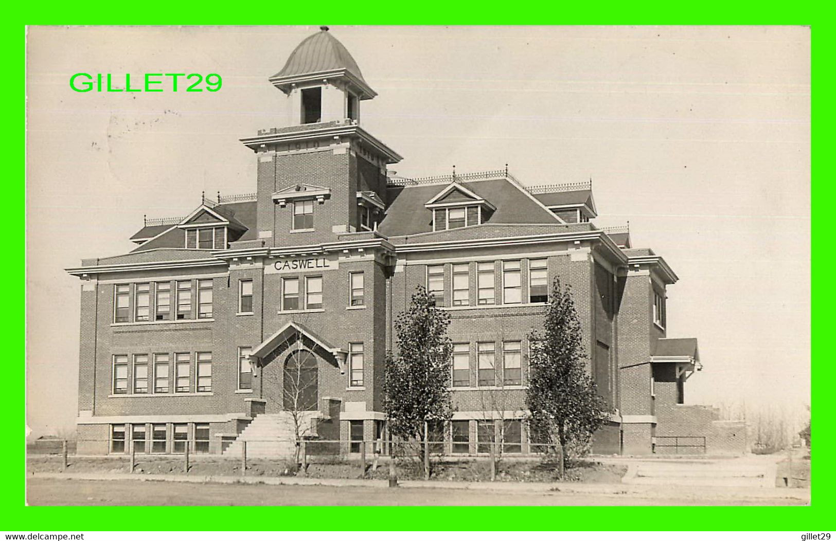 SASKATOON, SASKATCHEWAN - PUBLIC SCHOOL CASWELL -  TRAVEL IN 1911 - B. P. SKEWIS, PHOTOGRAPHER - - Saskatoon