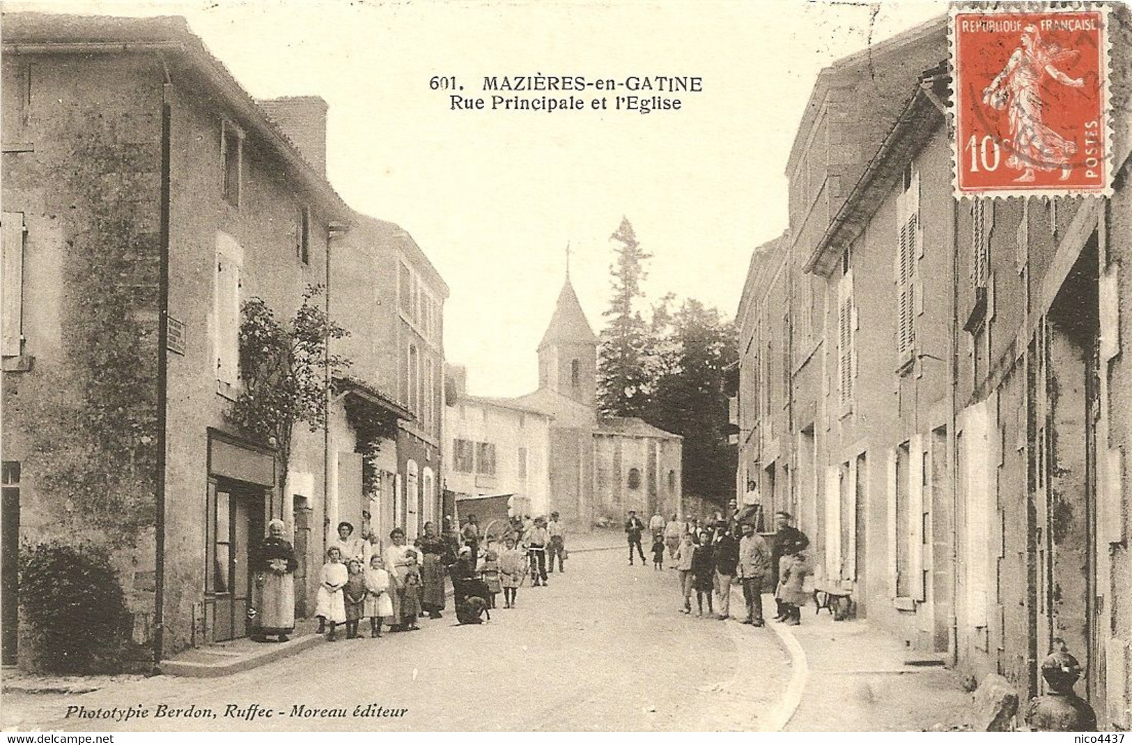 Cpa Mazieres En Gatine Rue Principale Animée - Mazieres En Gatine