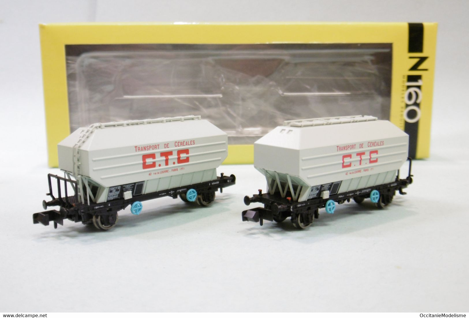 N160 - 2 Wagons CEREALIERS CTC SNCF ép. III Réf. NC24001 BO N 1/160 - Güterwaggons