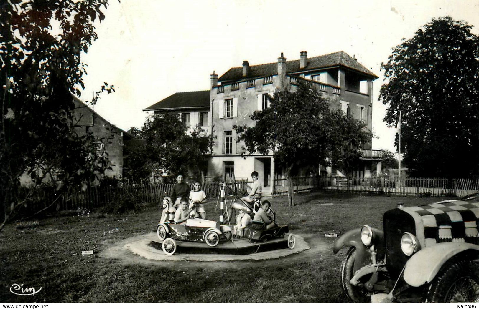 Sciez * Manège De Voitures D'enfants , Marignan , L'Oasis Colonie SNCF * Jeux Jeu Jouet Jouets Voiture à Pédale Carousel - Sciez