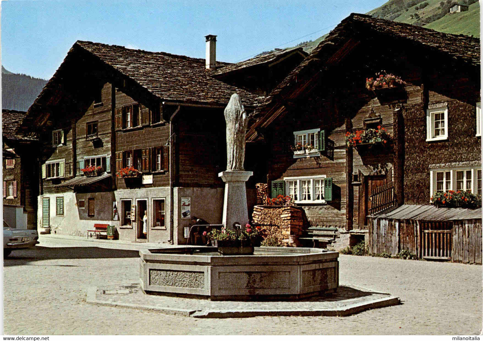 Vals/GR - Dorfplatz (5742) - Vals