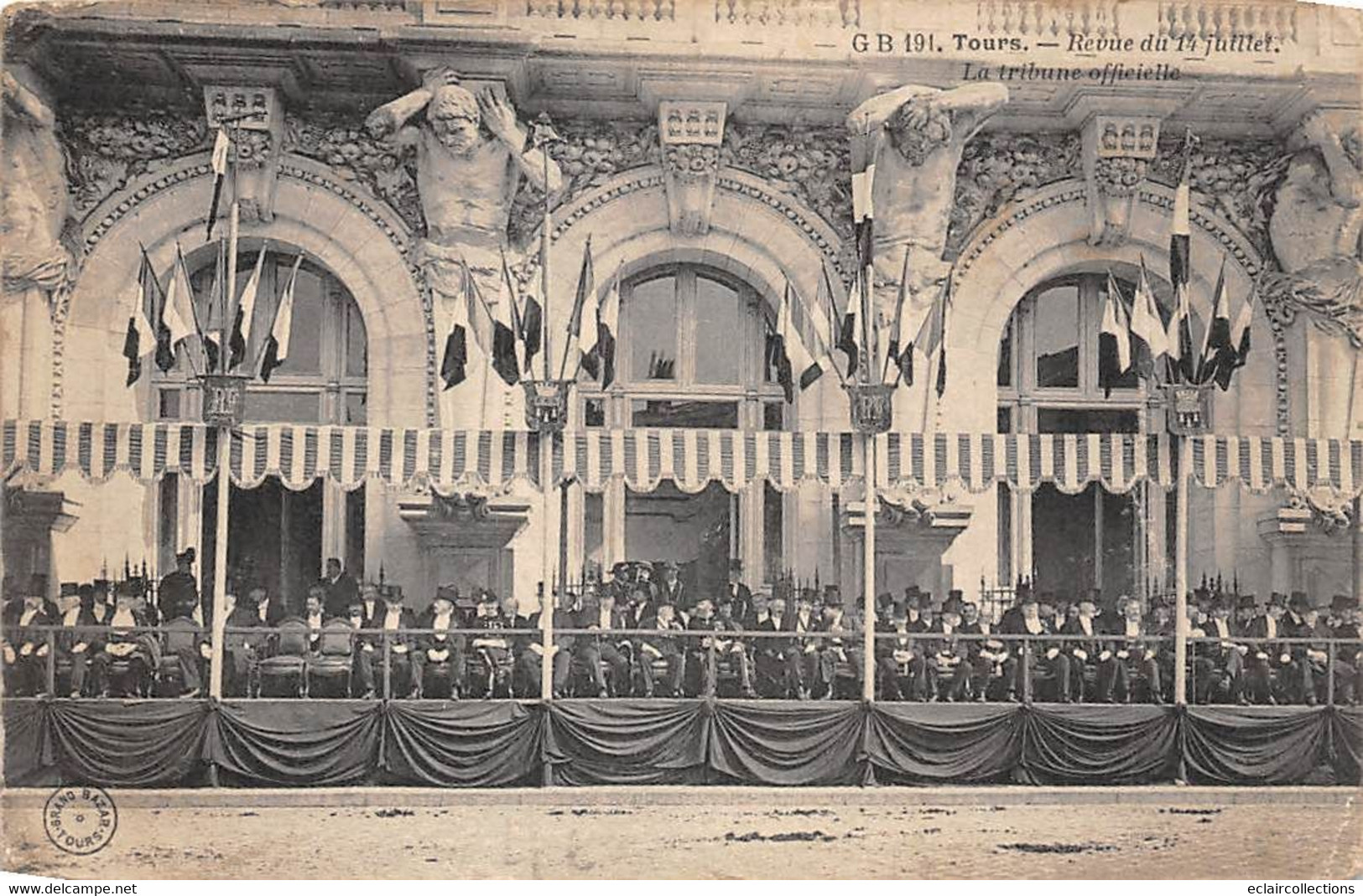 Tours       37         Fêtes. Revue Du 14 Juillet. La Tribune De L'Hôtel De Ville   N° GB 191   (voir Scan) - Tours