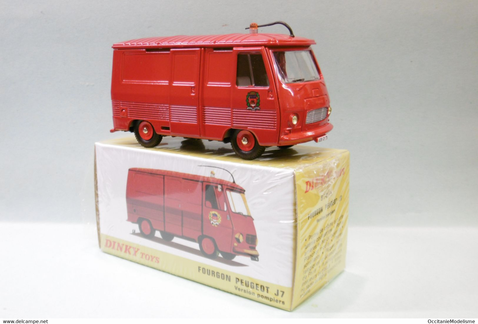 Dinky Toys / Atlas - PEUGEOT J7 Fourgon Pompiers Réf. 570 P Neuf NBO 1/43 - Dinky