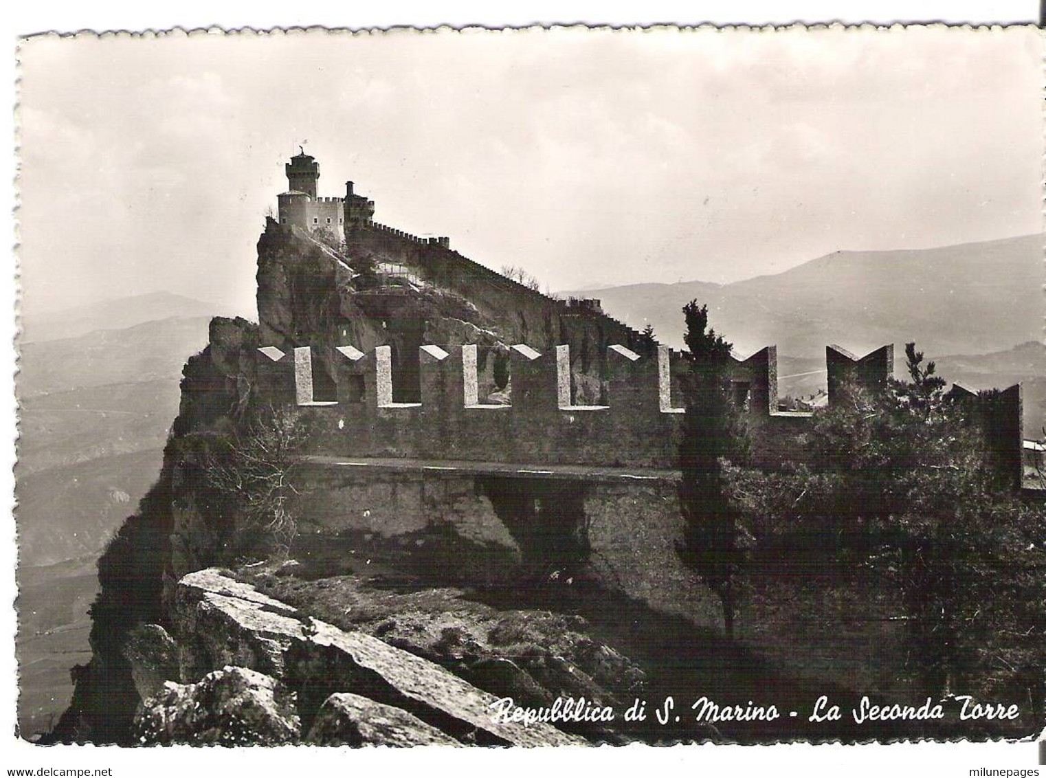 San MArino St Marin Bel Affranchissement Sur Carte Postale Seconda Torre 1958 - Briefe U. Dokumente