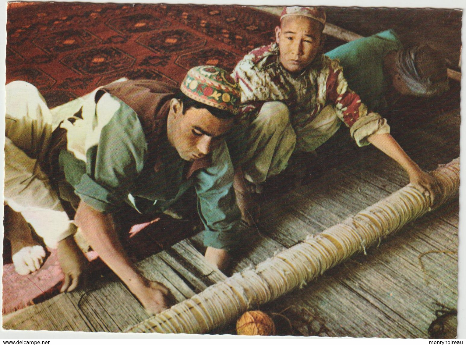 AFGHANISTAN  : Vue  : Aq Chah  Carpet  Worker, - Afganistán