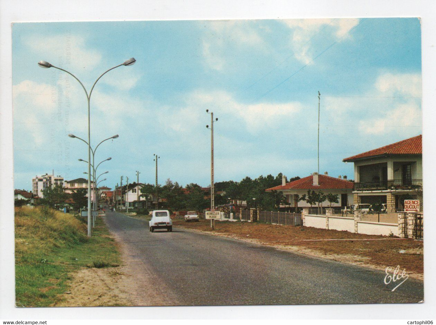 - CPM MIMIZAN (40) - L'Entrée De Mimizan-Plage Avec Ses Belles Villas - Editions CHATAGNEAU 3030 - - Mimizan Plage