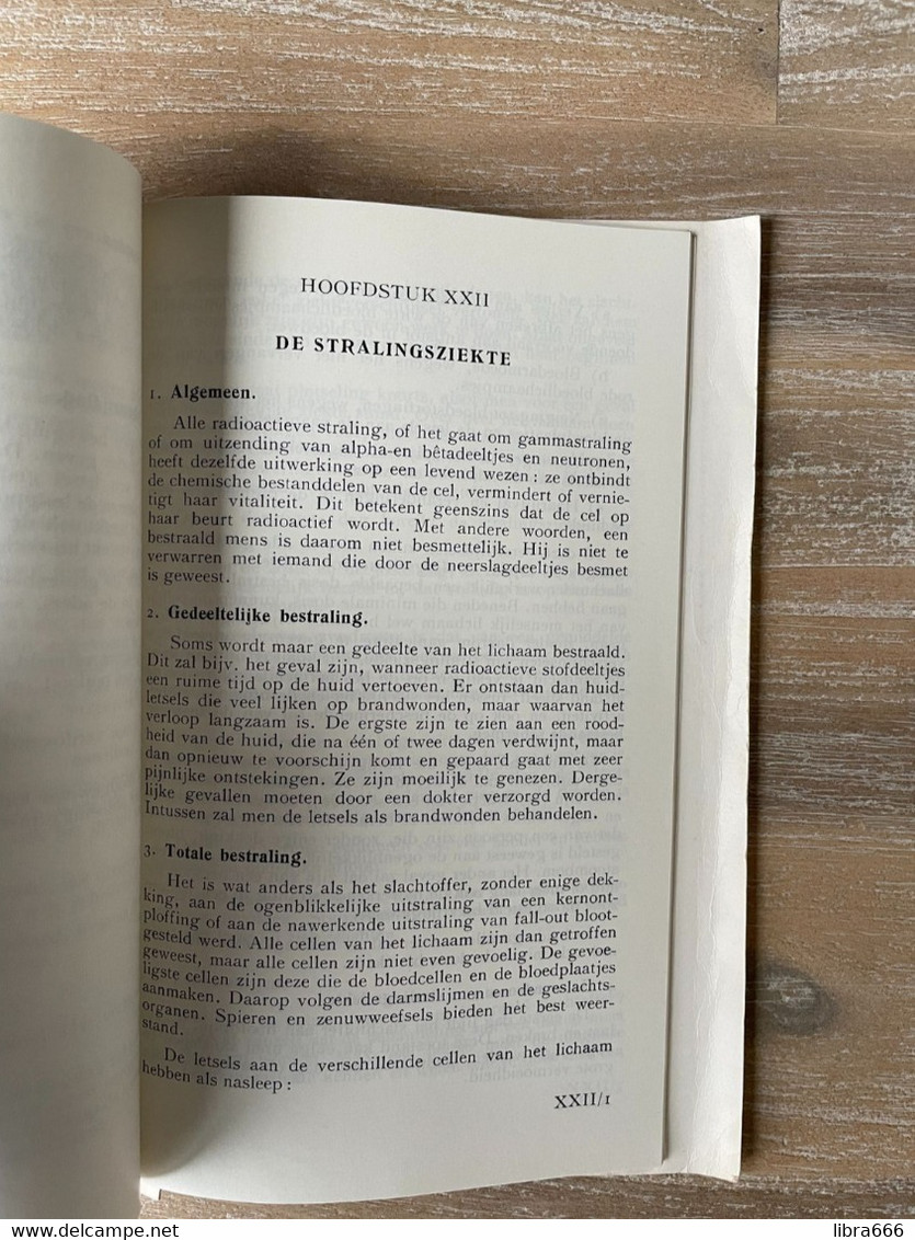 Handboek - HET RODE KRUIS VAN BELGIË - Eerste hulp in oorlogstijd en bij grote rampen - 1963