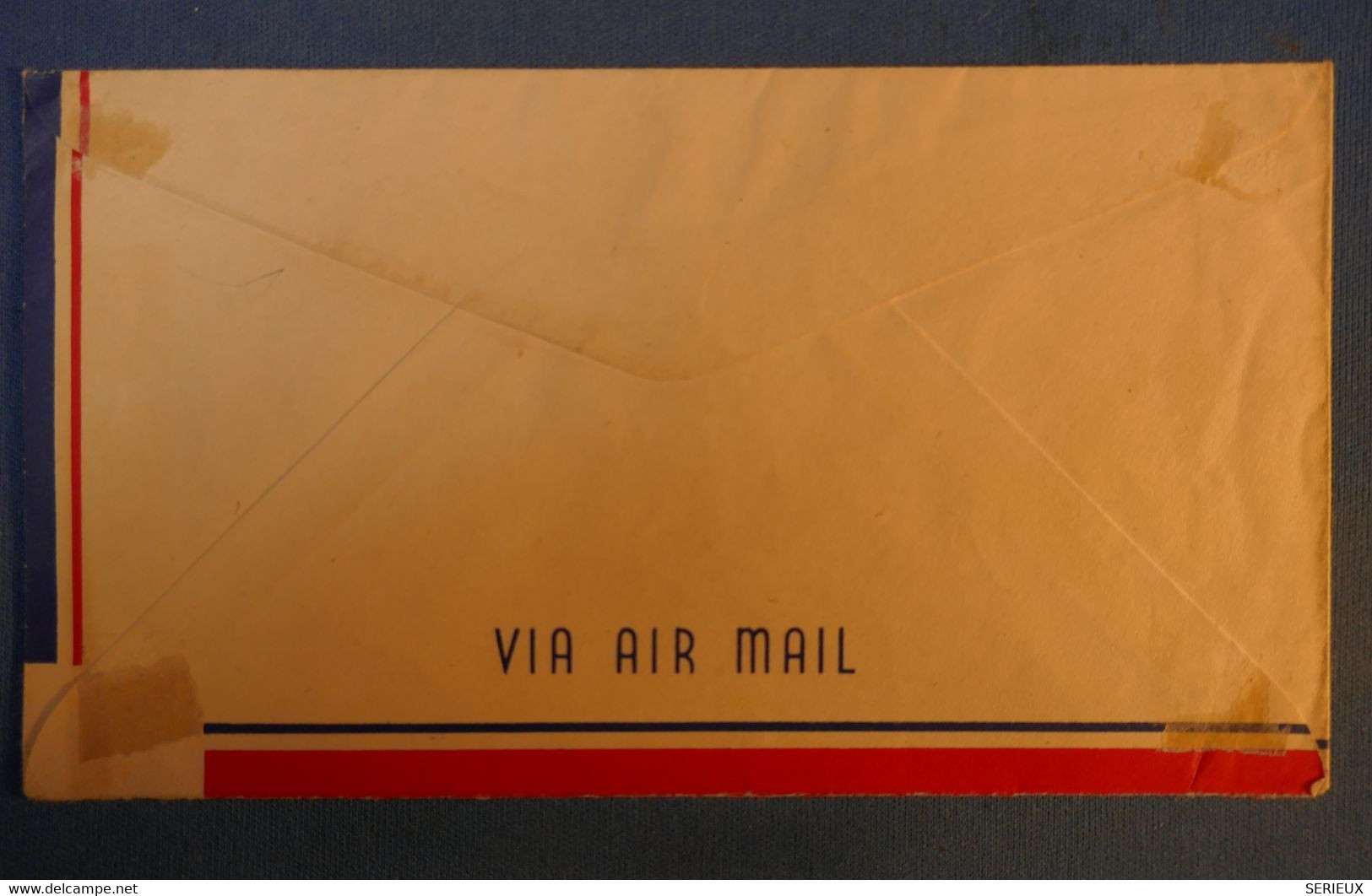 F1 ST PIERRE ET MIQUELON BELLE LETTRE 1946 PAR AVION POUR PARIS +TIMBRE SURCHARGE . AFFRANCH PLAISANT - Lettres & Documents