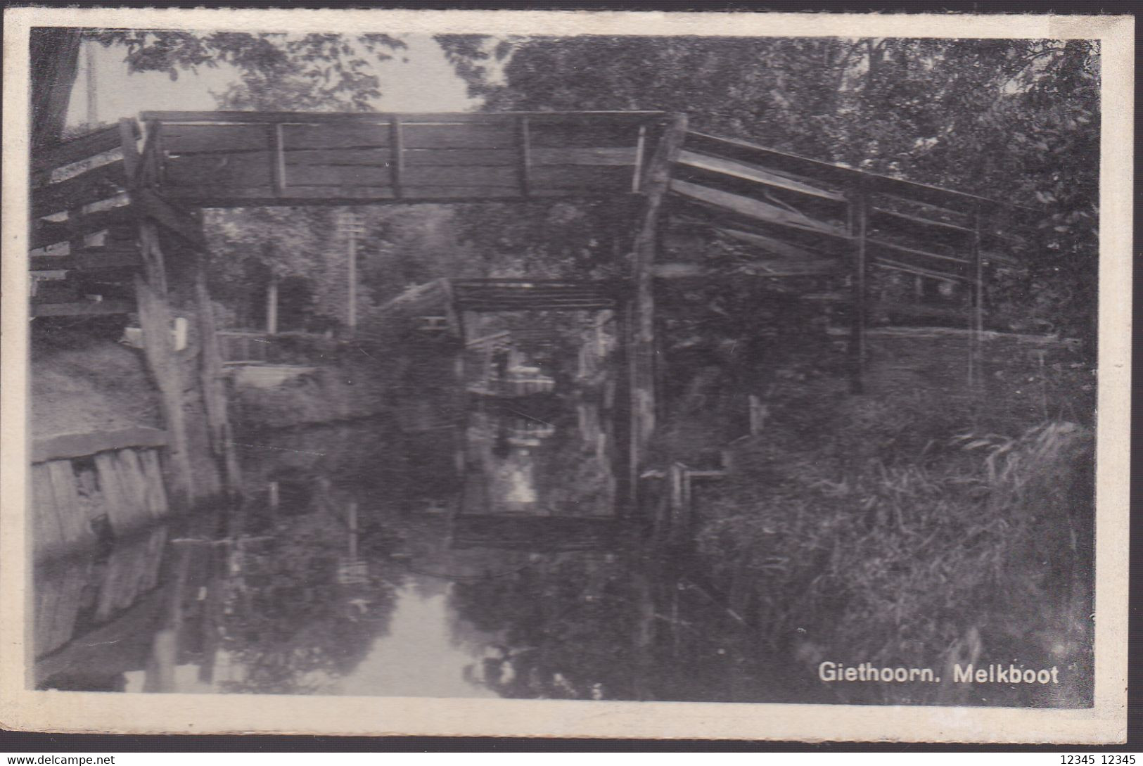 Giethoorn, Melkboot - Giethoorn